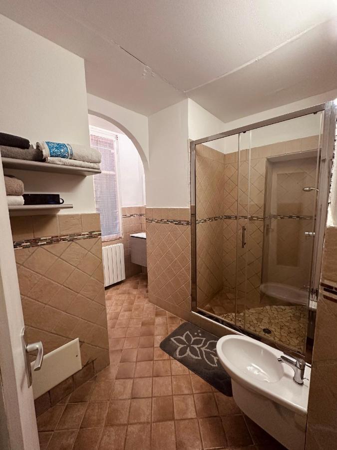 La Casa Del Corso Leilighet Arona Eksteriør bilde